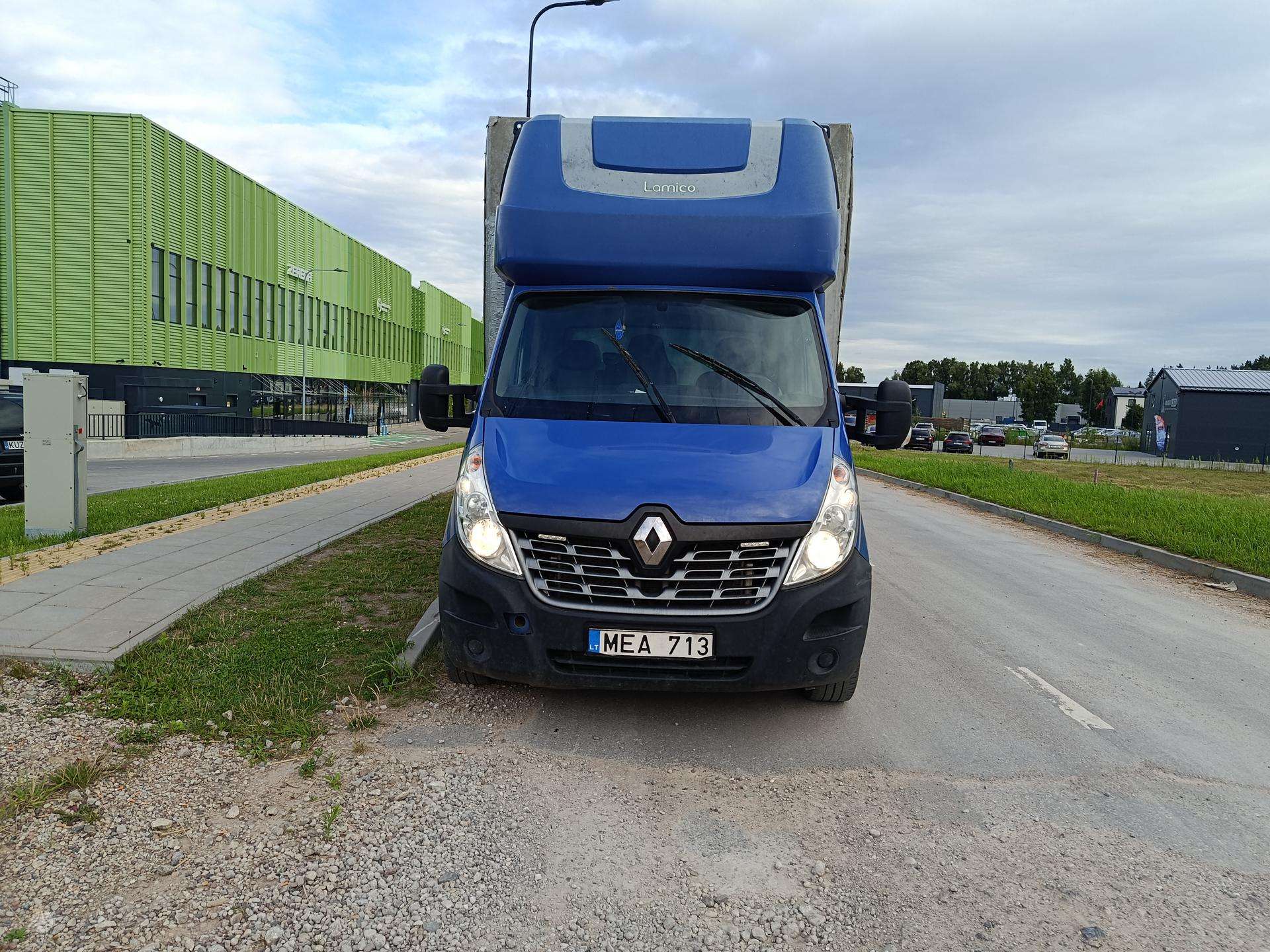 Renault Master.