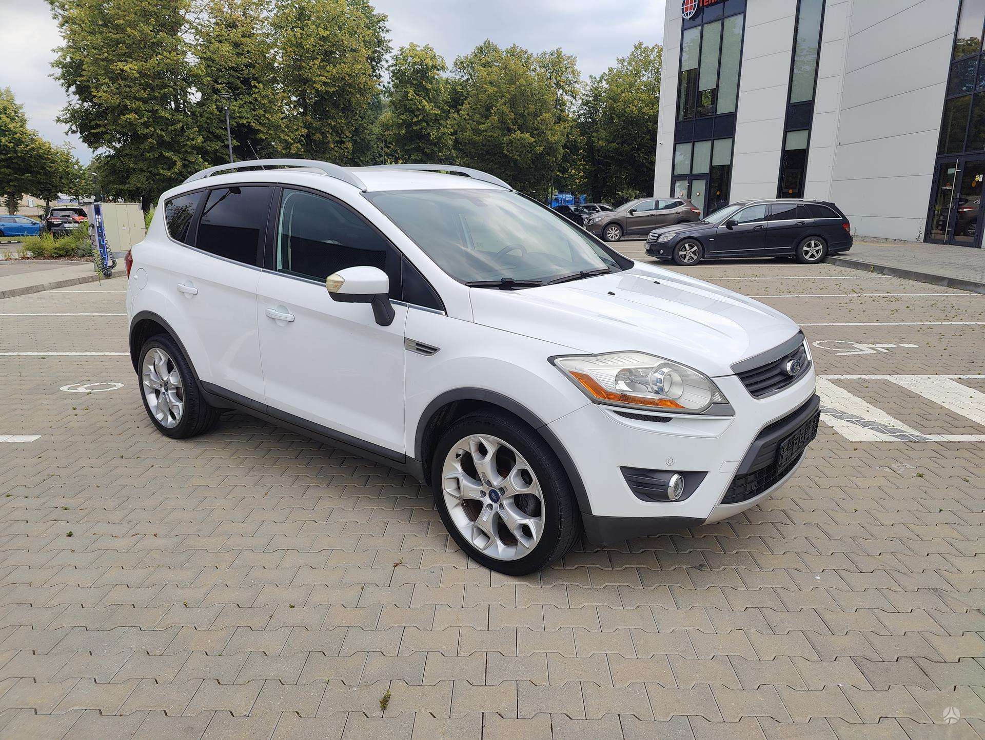 Ford Kuga.