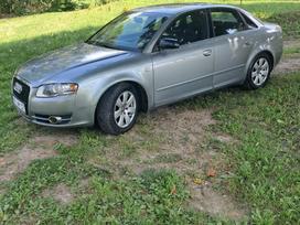 Audi A4.