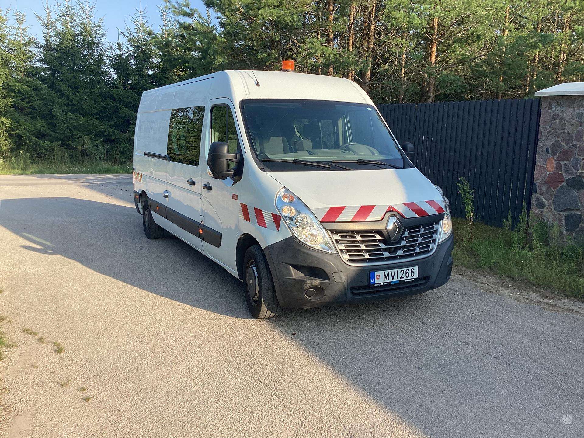 Renault Master.