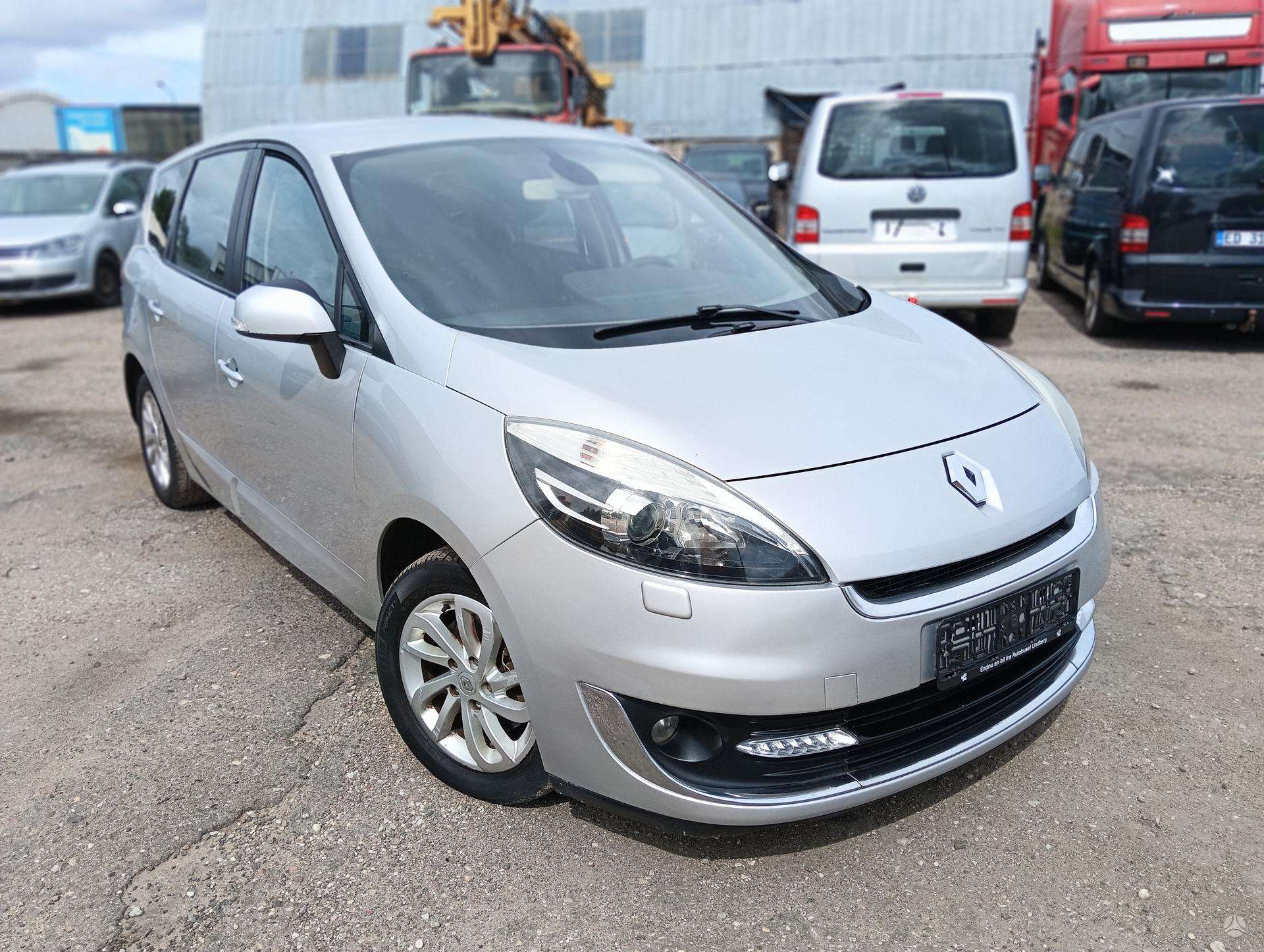Renault Grand Scenic.