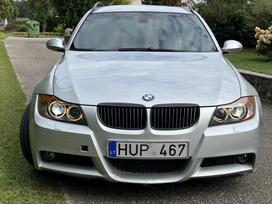 BMW 330.