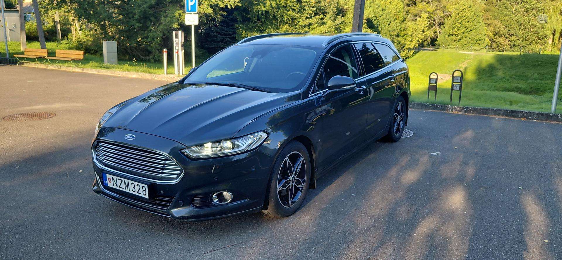 Ford Mondeo.