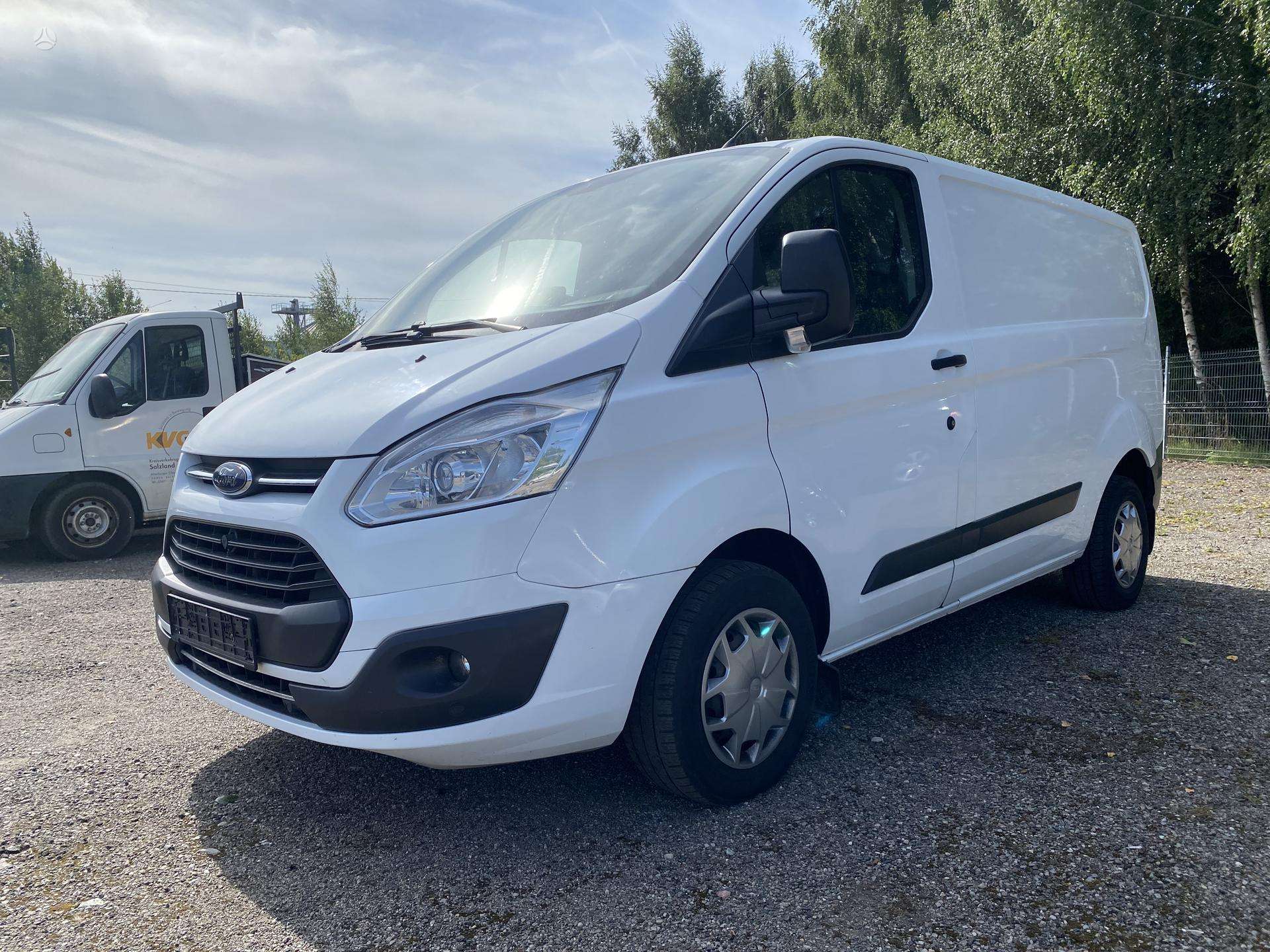 Ford Transit Custom.
