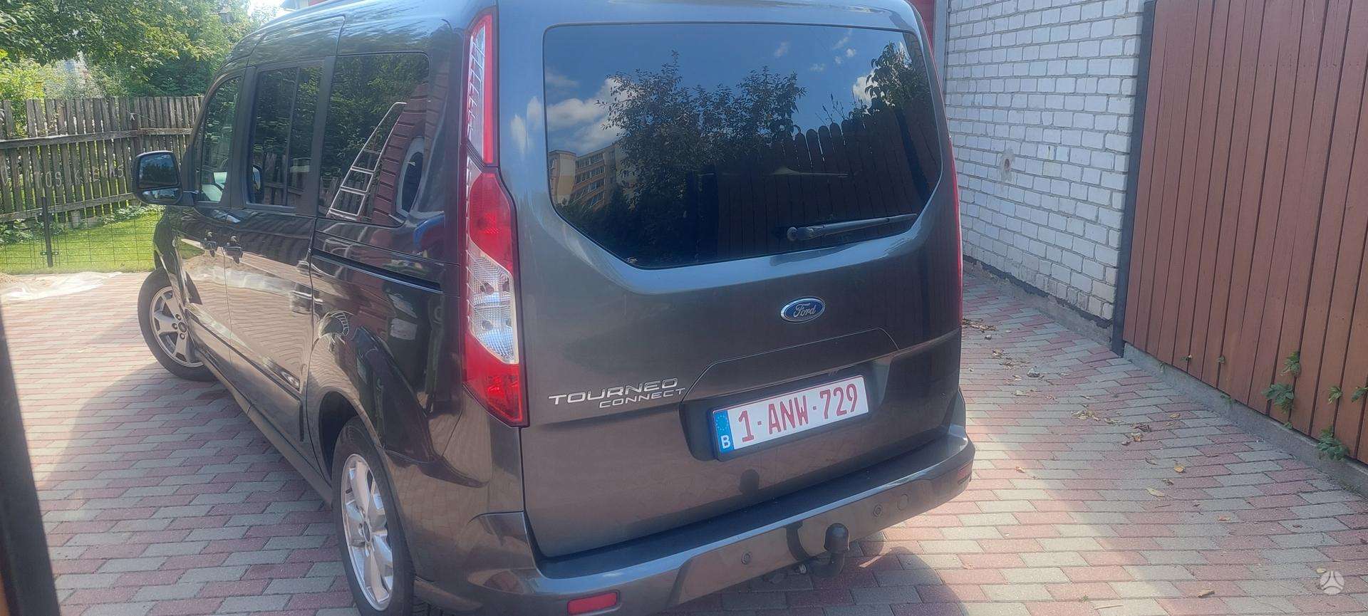 Ford Tourneo Connect.
