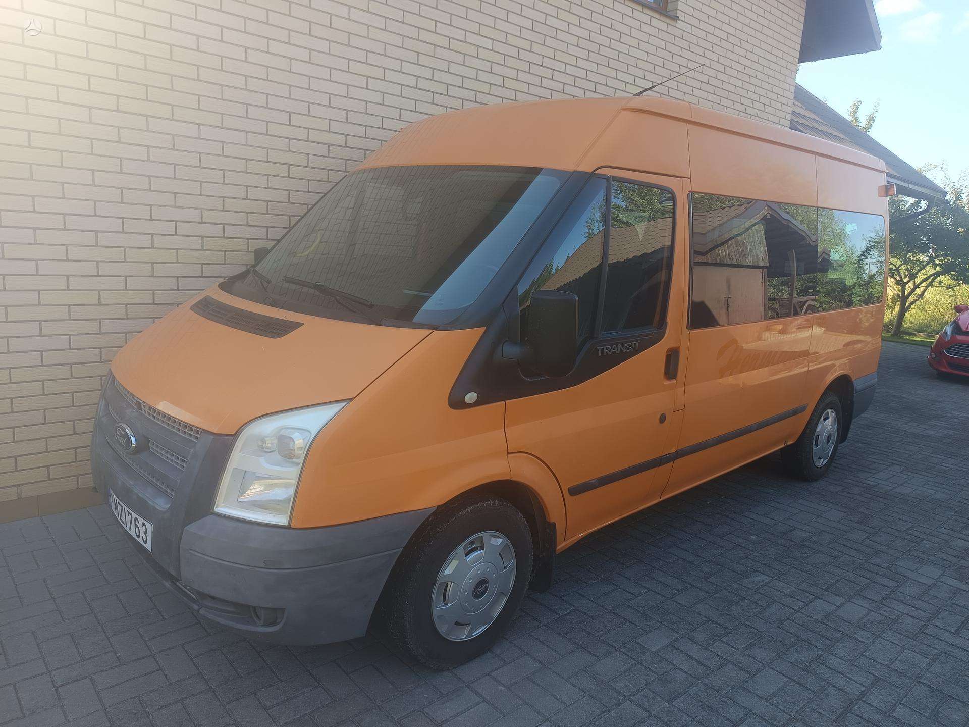 Ford Transit.