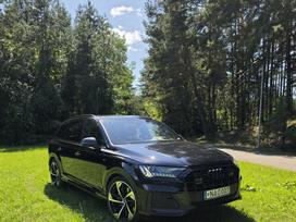 Audi Q7.