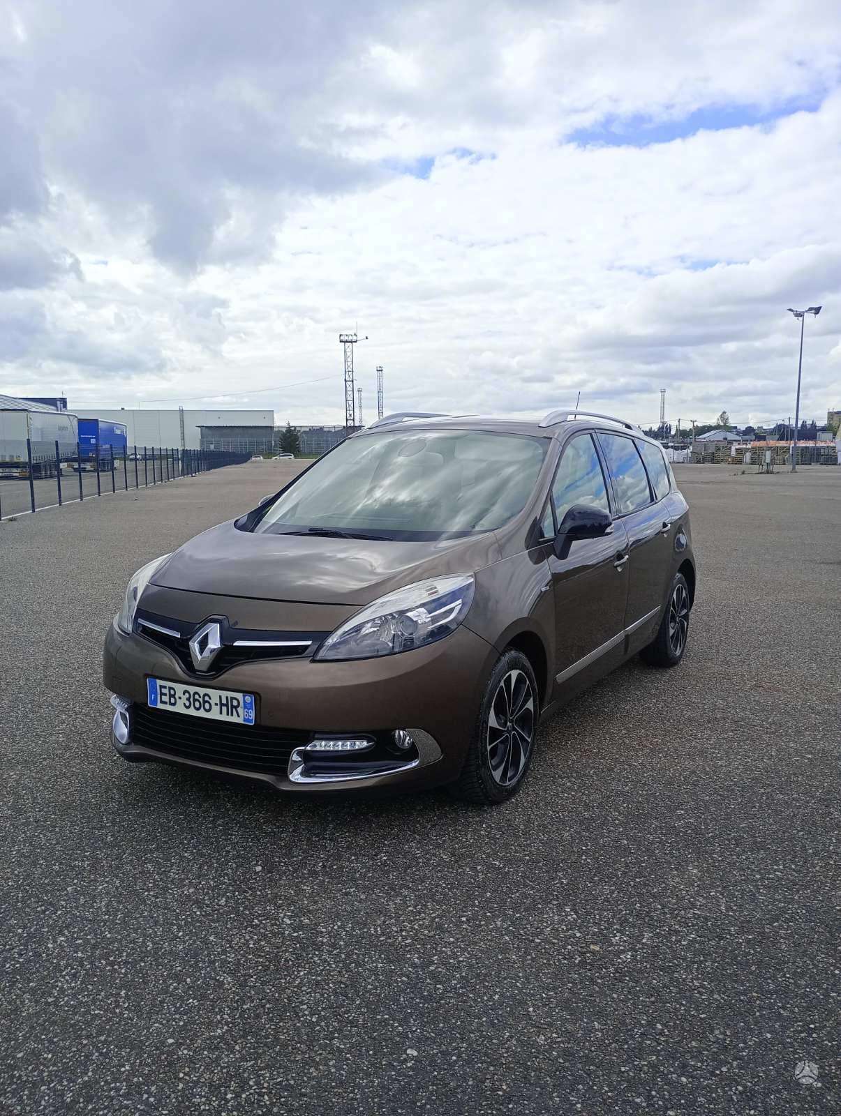 Renault Grand Scenic.