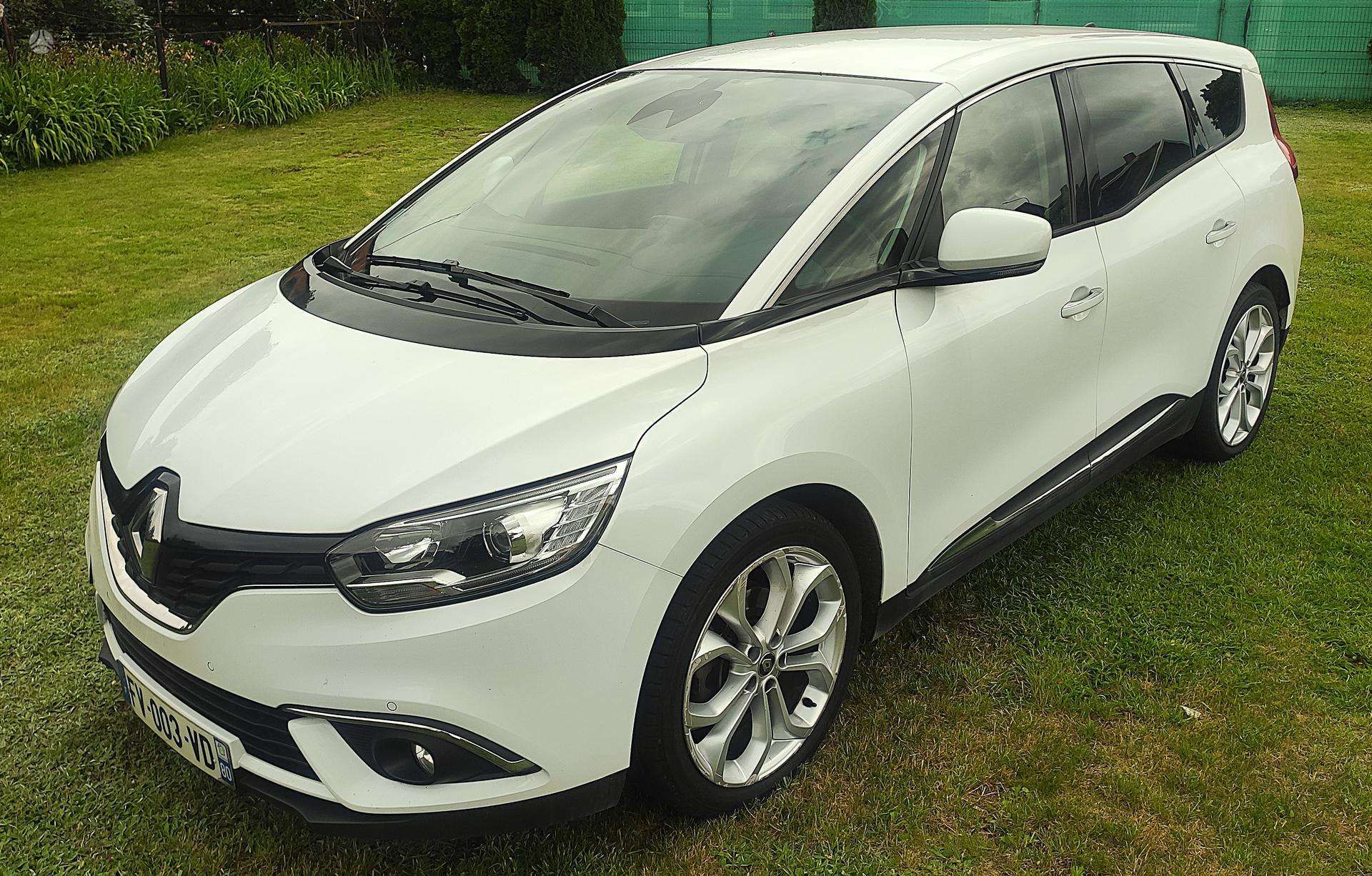 Renault Grand Scenic.