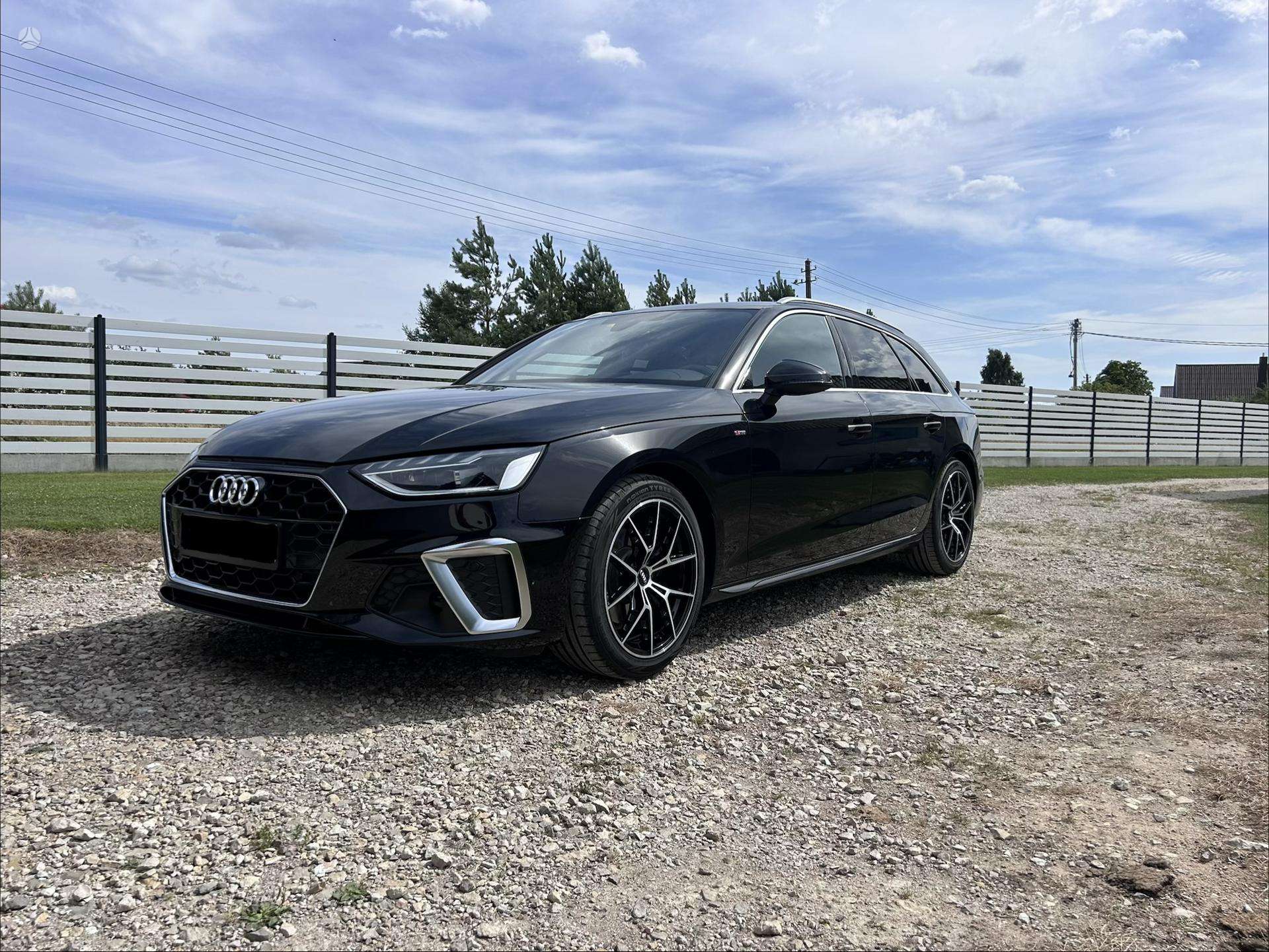 Audi A4.