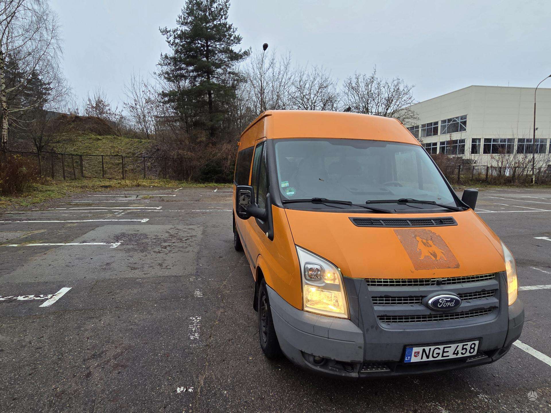 Ford Transit.