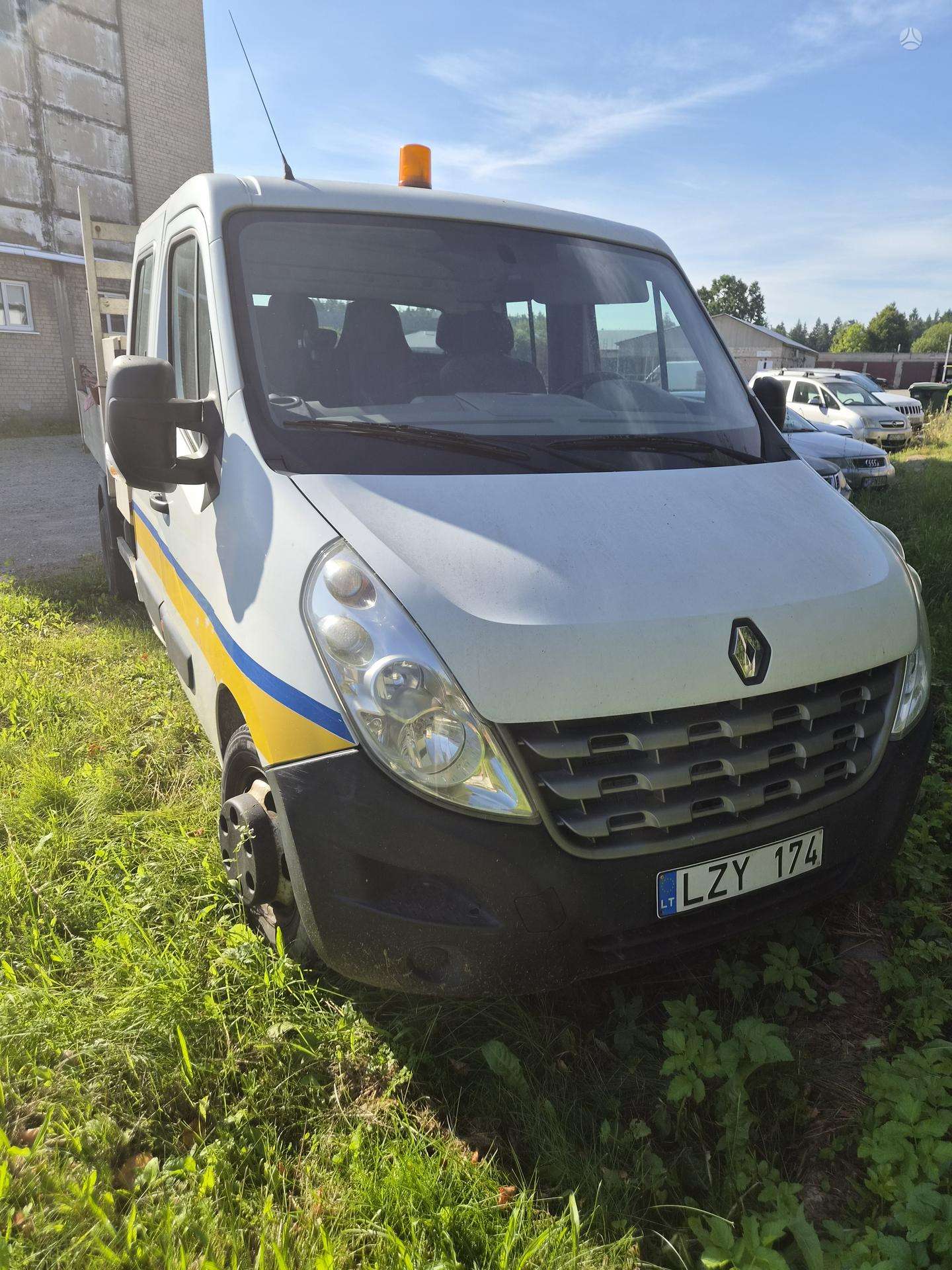 Renault Master.