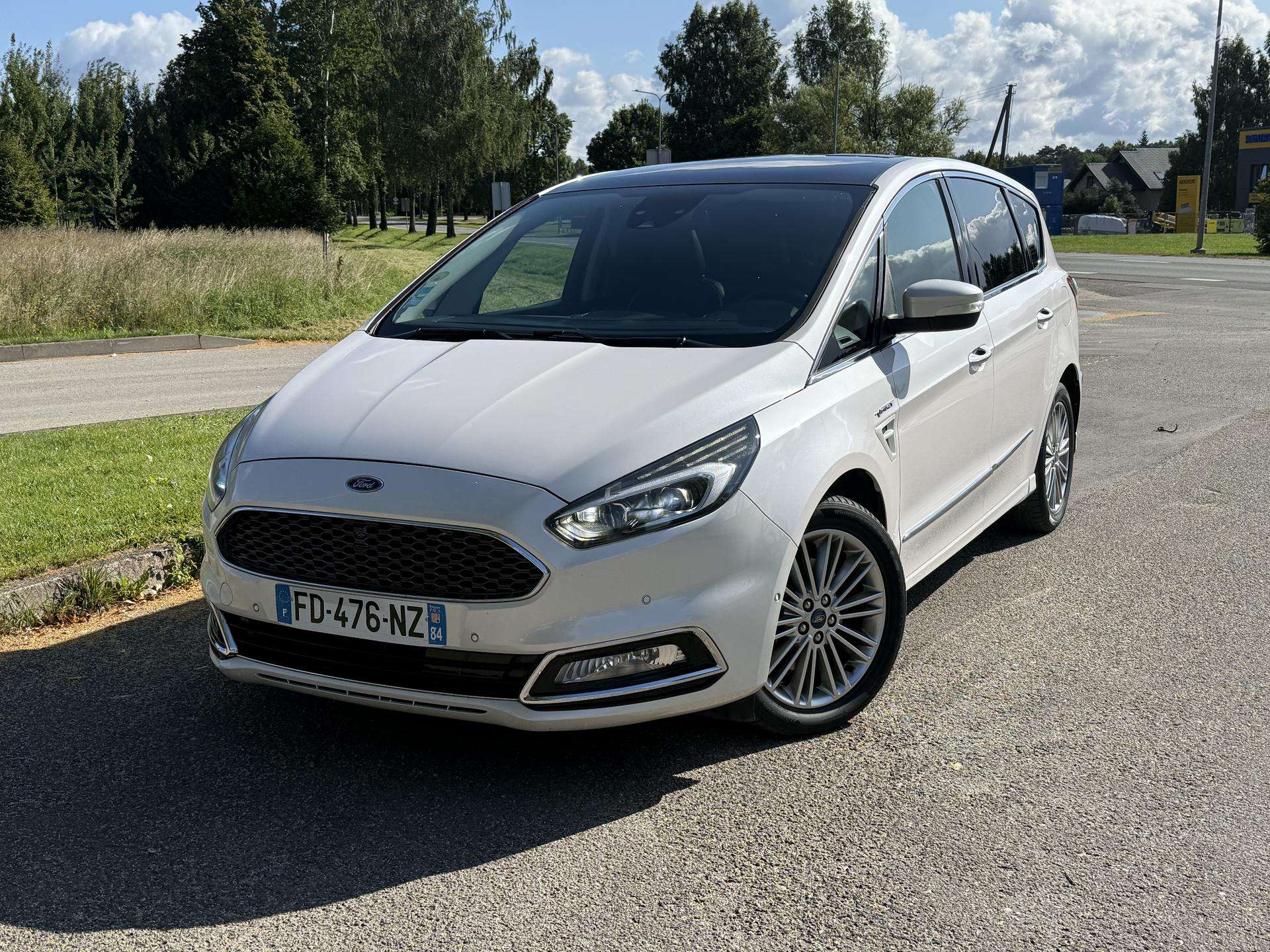 Ford S-MAX.