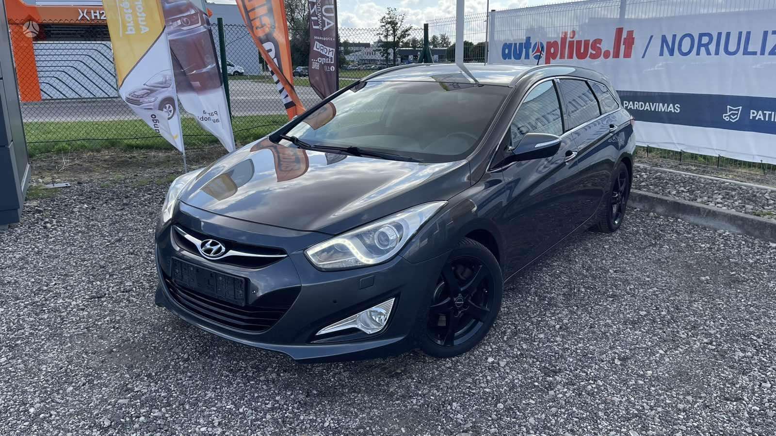 Hyundai i40.