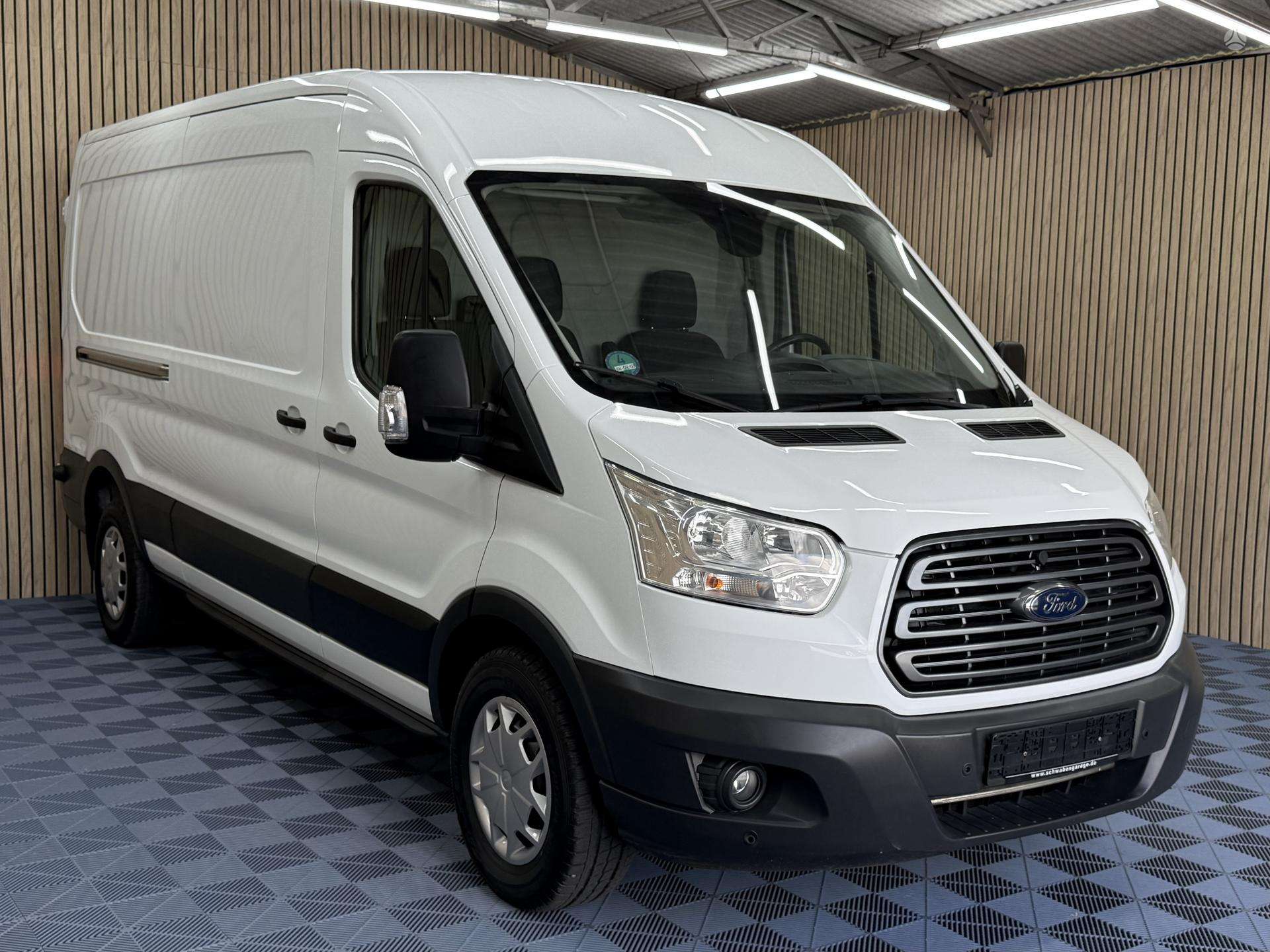 Ford Transit.