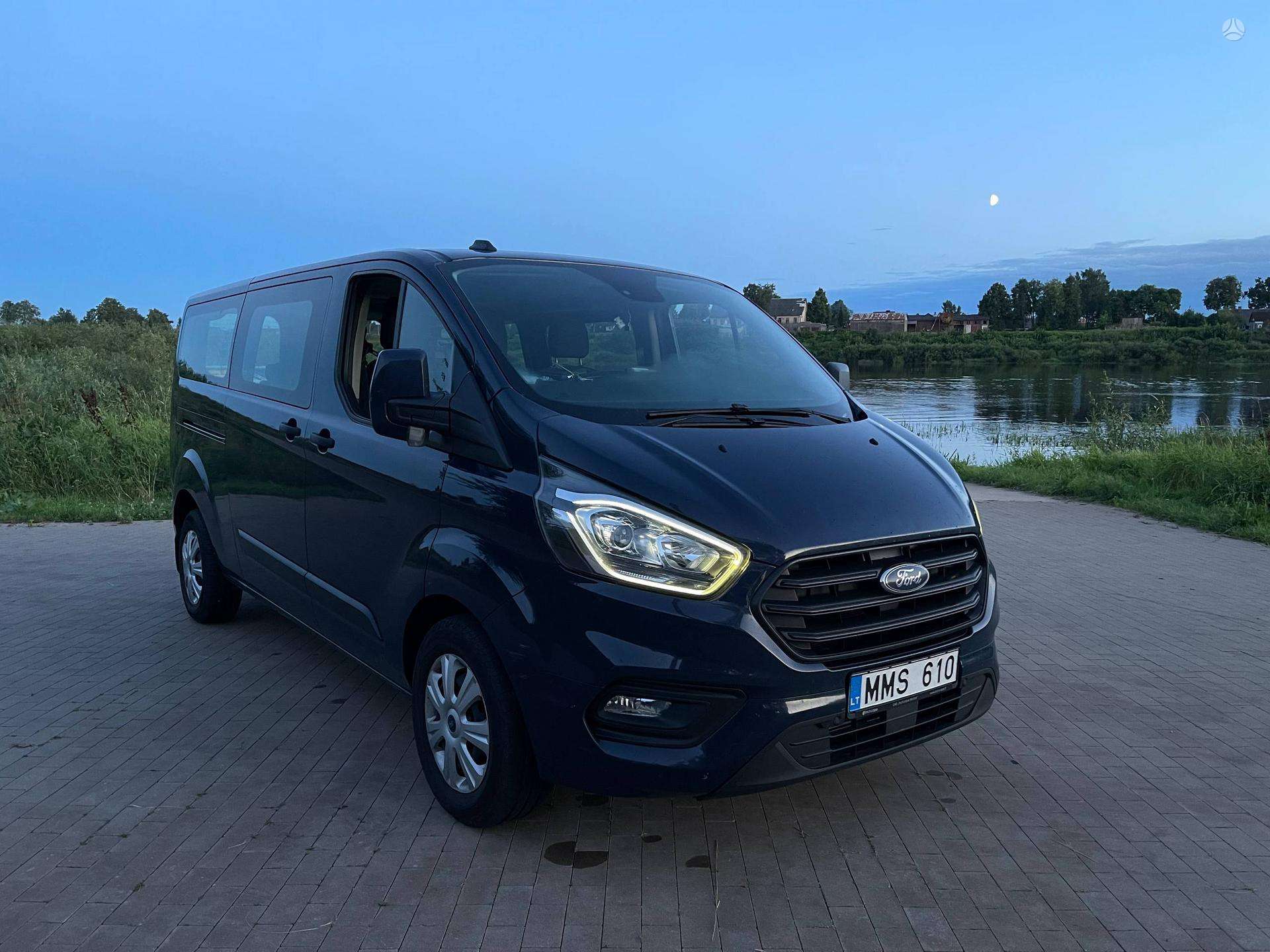 Ford Transit Custom.