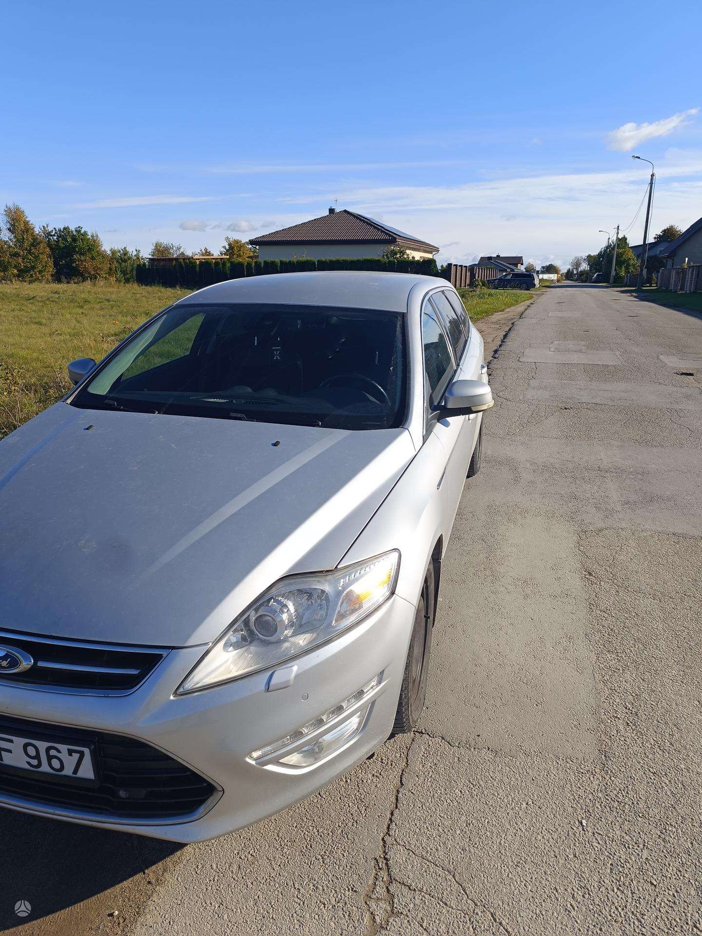 Ford Mondeo.