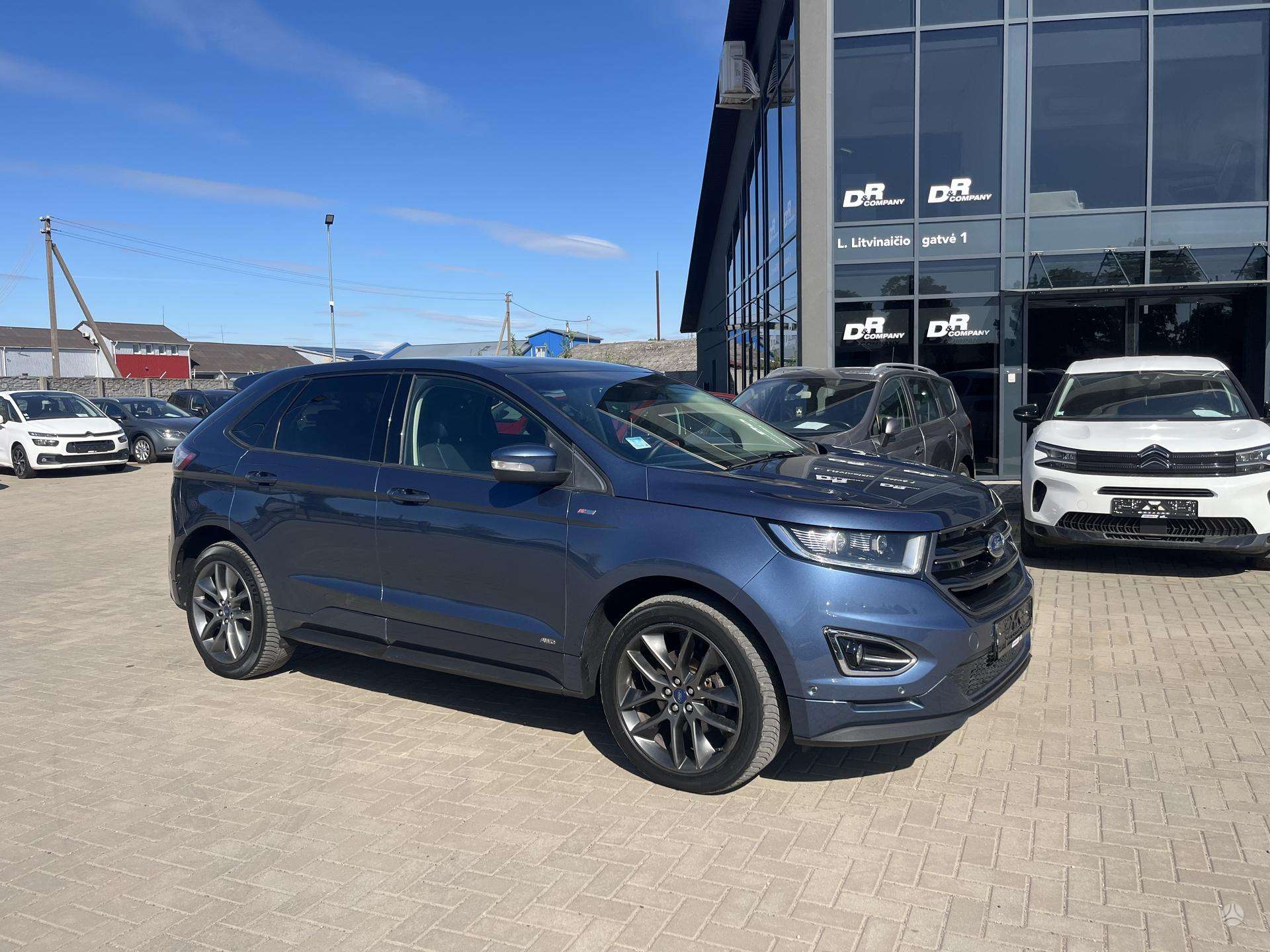 Ford Edge.