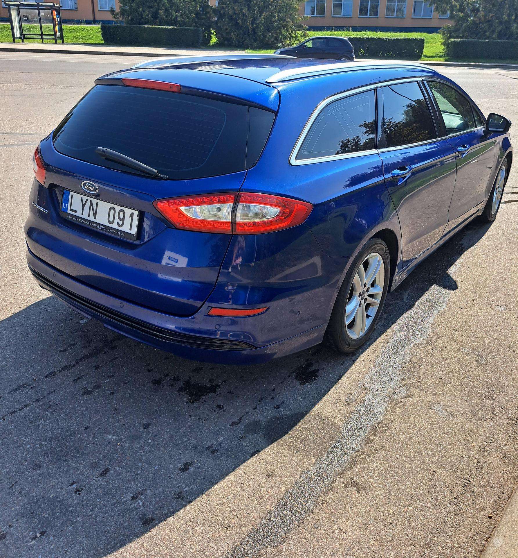 Ford Mondeo.