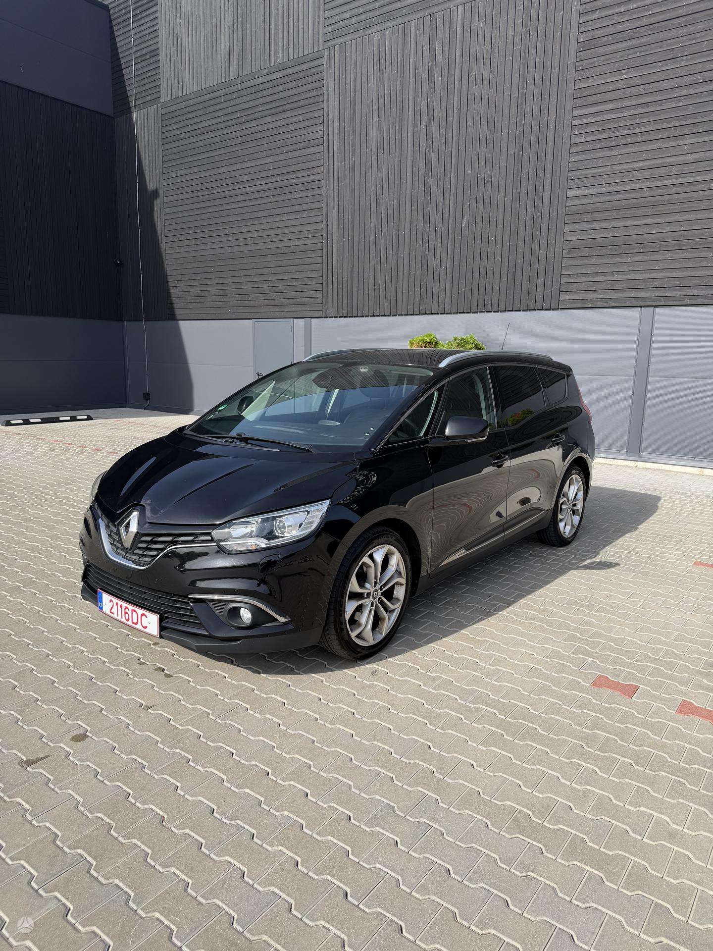 Renault Grand Scenic.
