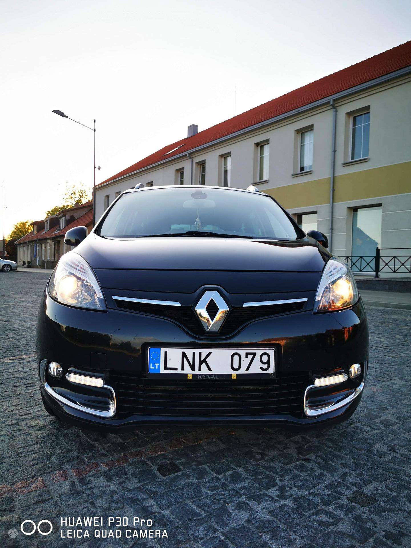 Renault Grand Scenic.