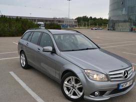Mercedes-Benz C200.