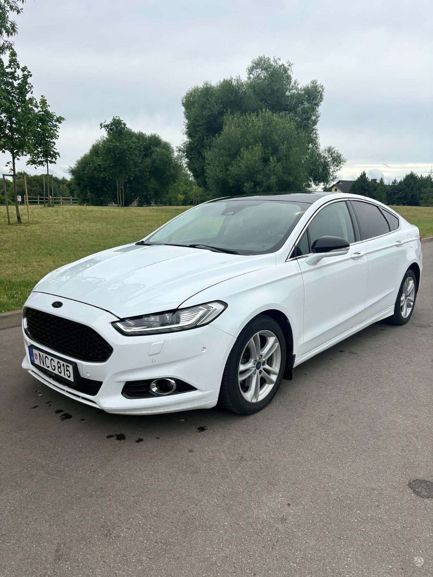 Ford Mondeo.