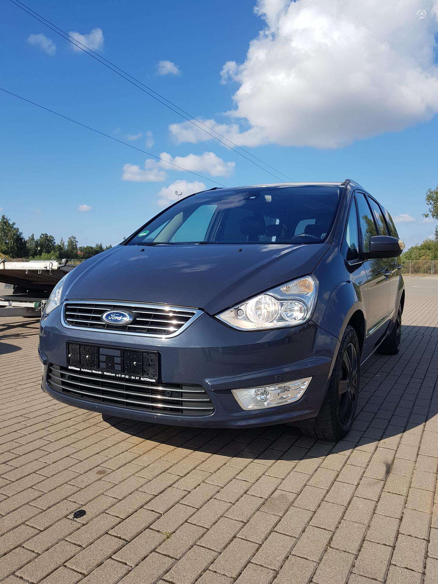 Ford Galaxy.