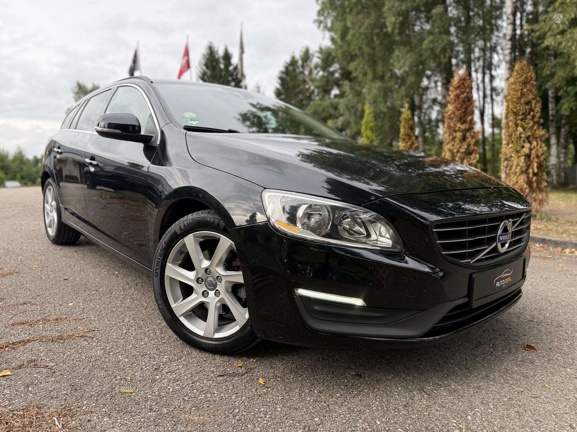 Volvo V60.