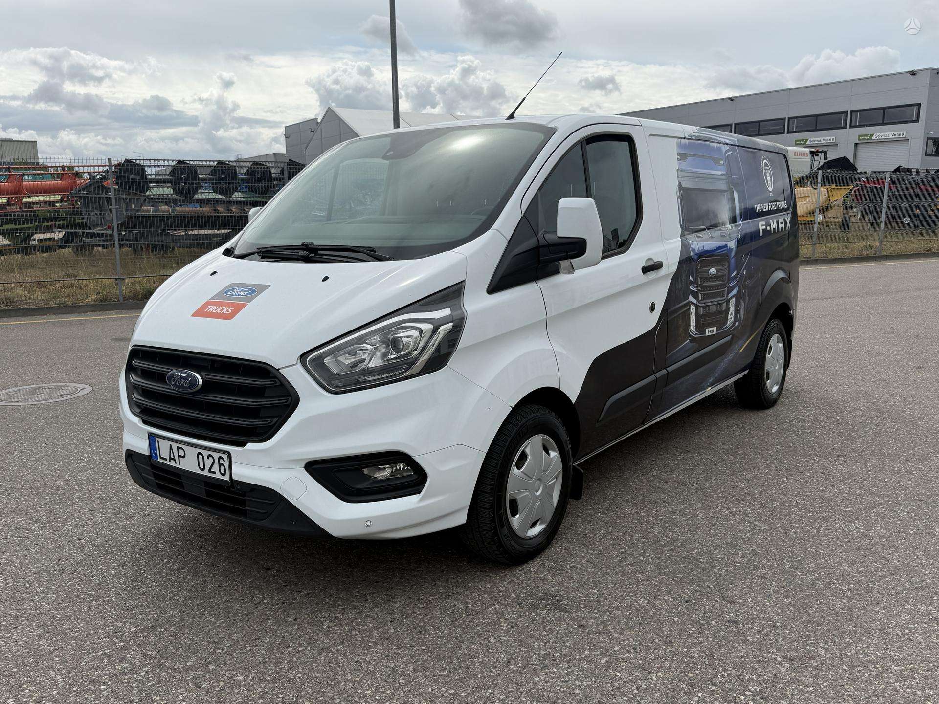 Ford Transit Custom.