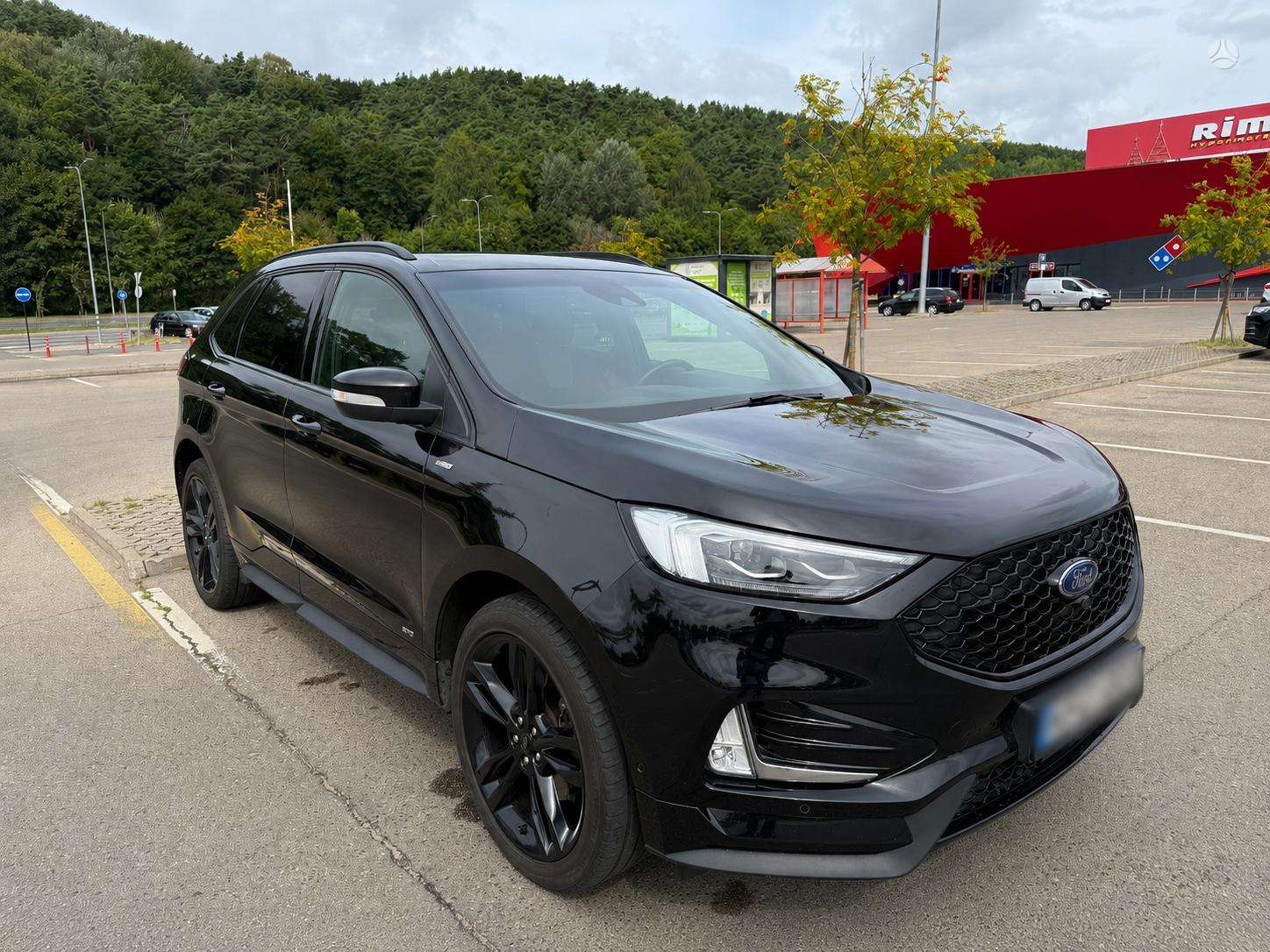 Ford Edge.