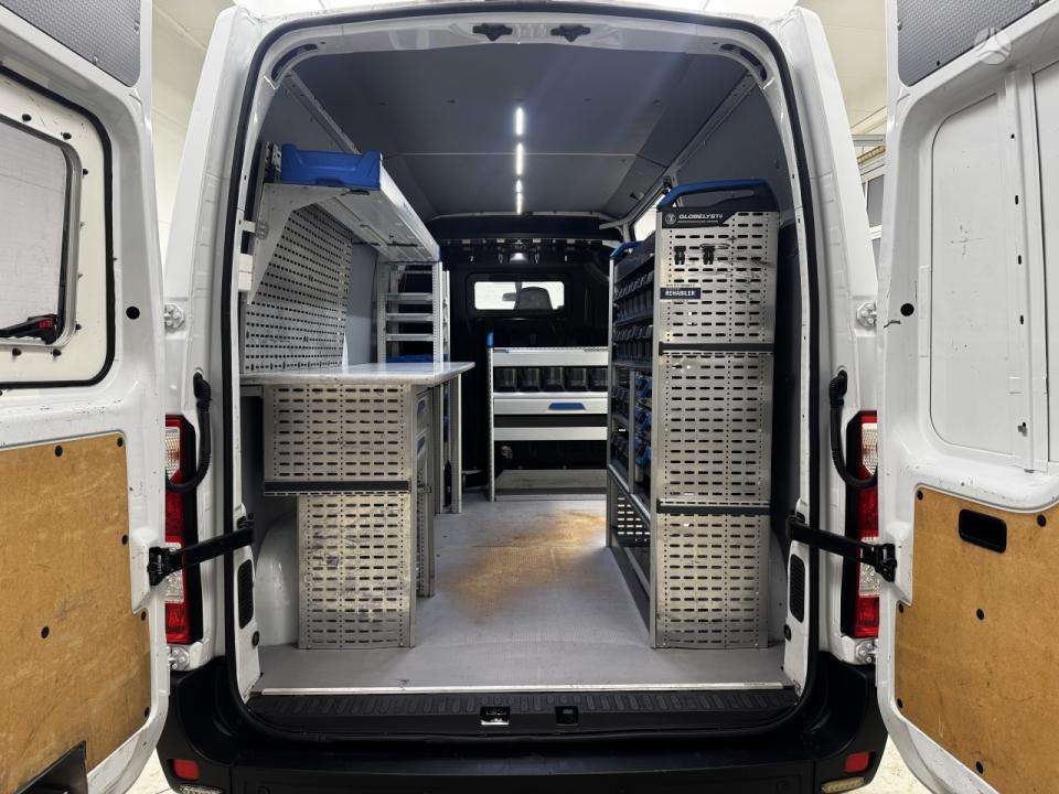 Renault Master.
