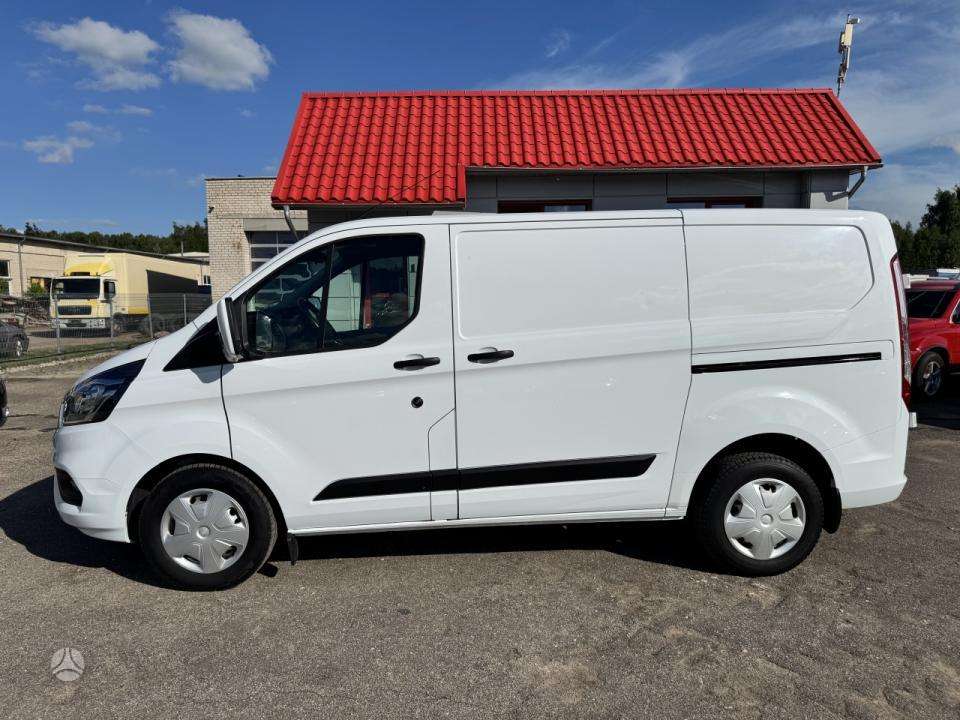 Ford Transit Custom.