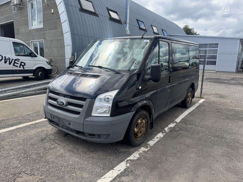 Ford Transit.