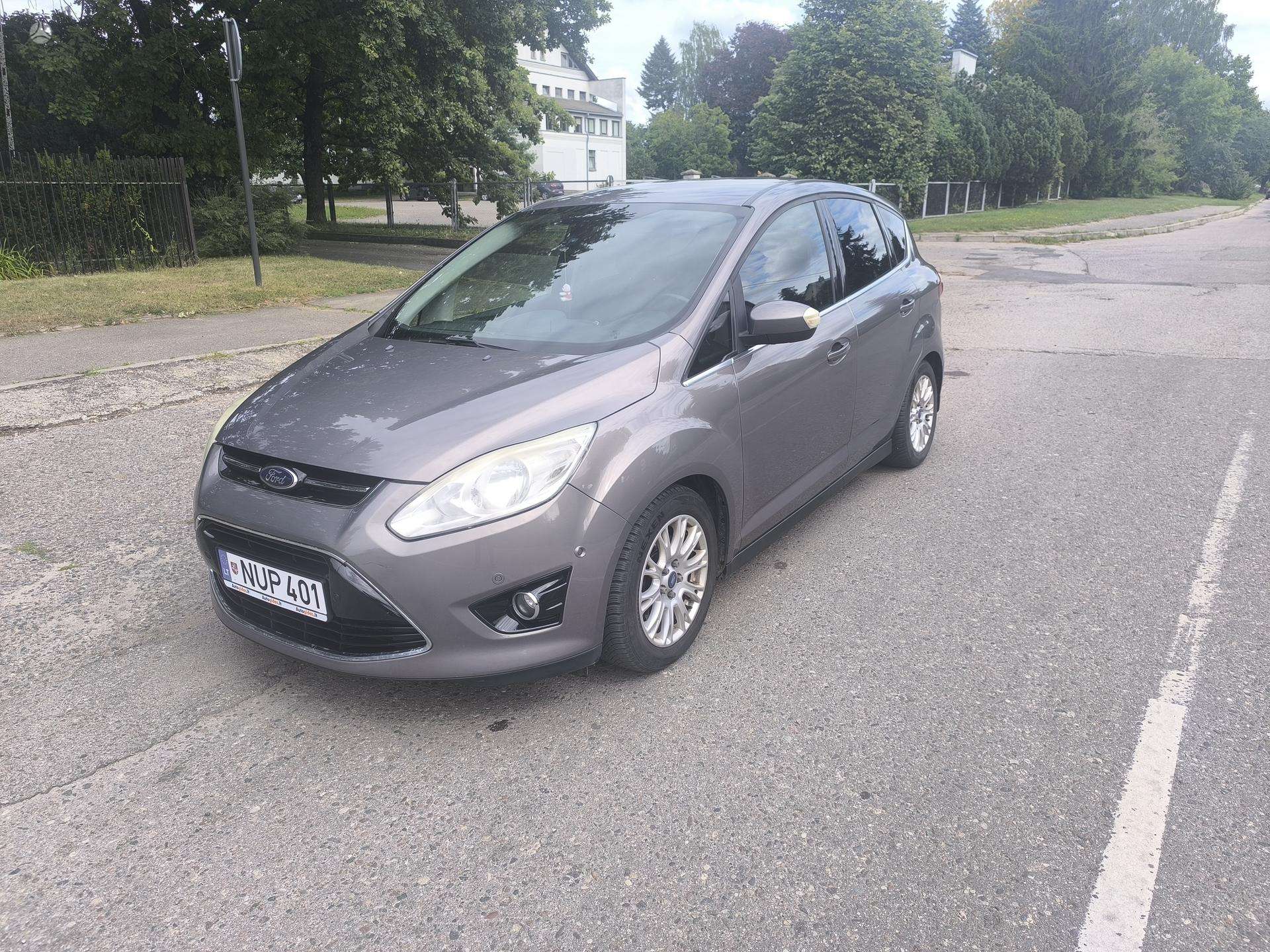 Ford C-MAX.