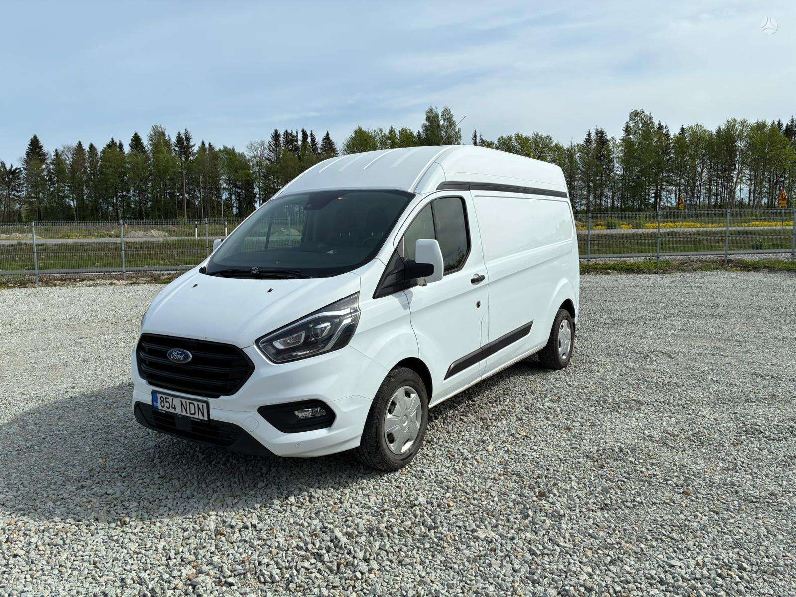 Ford Transit Custom.