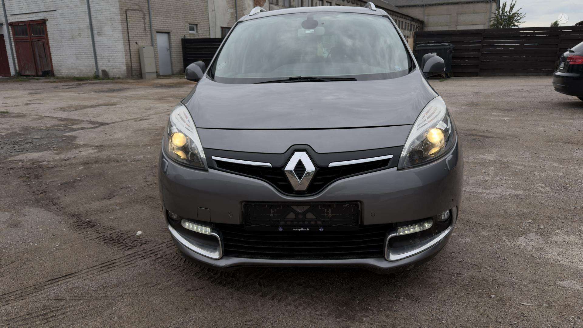 Renault Grand Scenic.