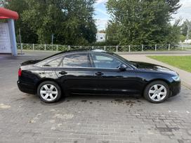 Audi A6.