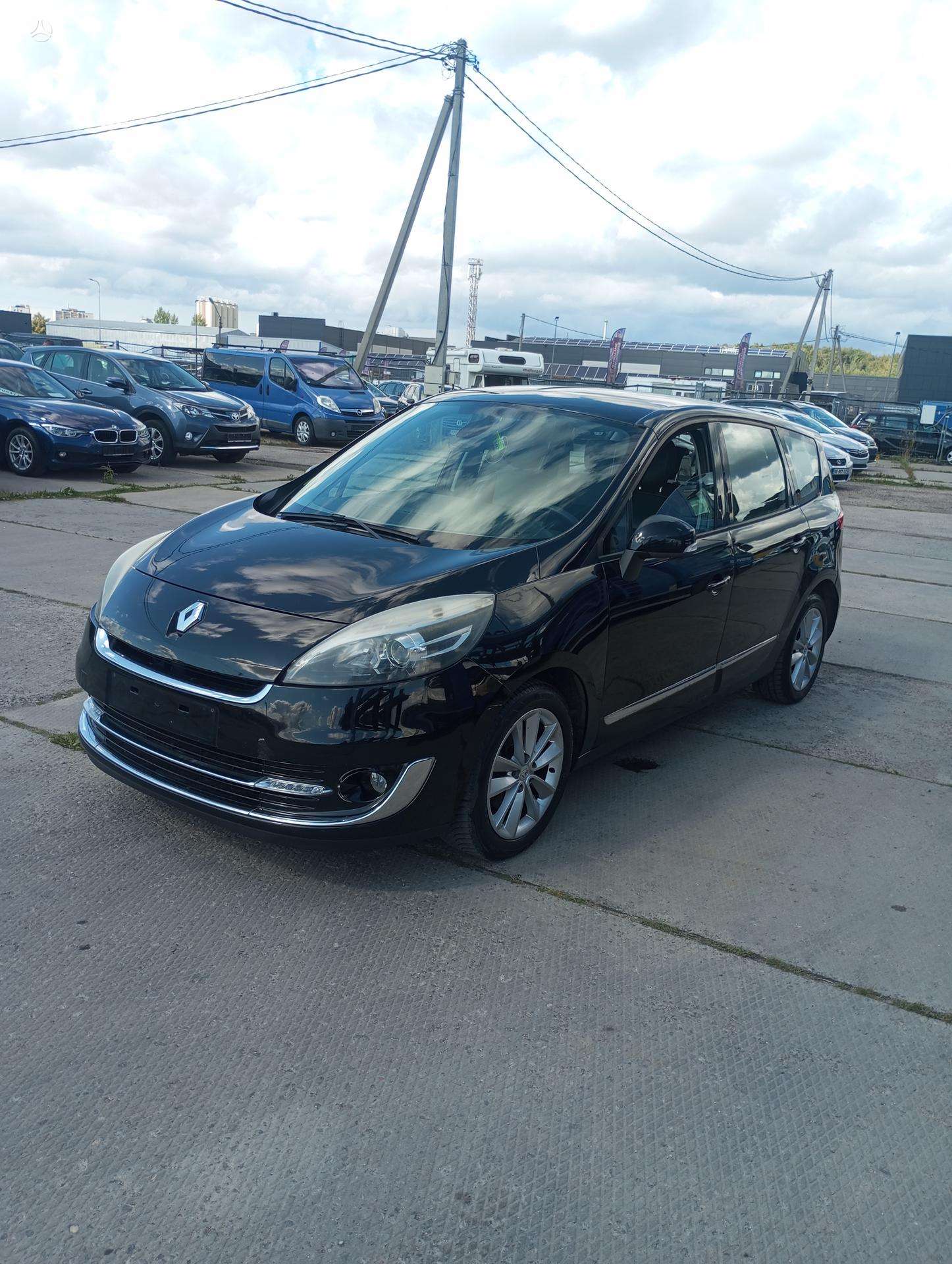 Renault Grand Scenic.