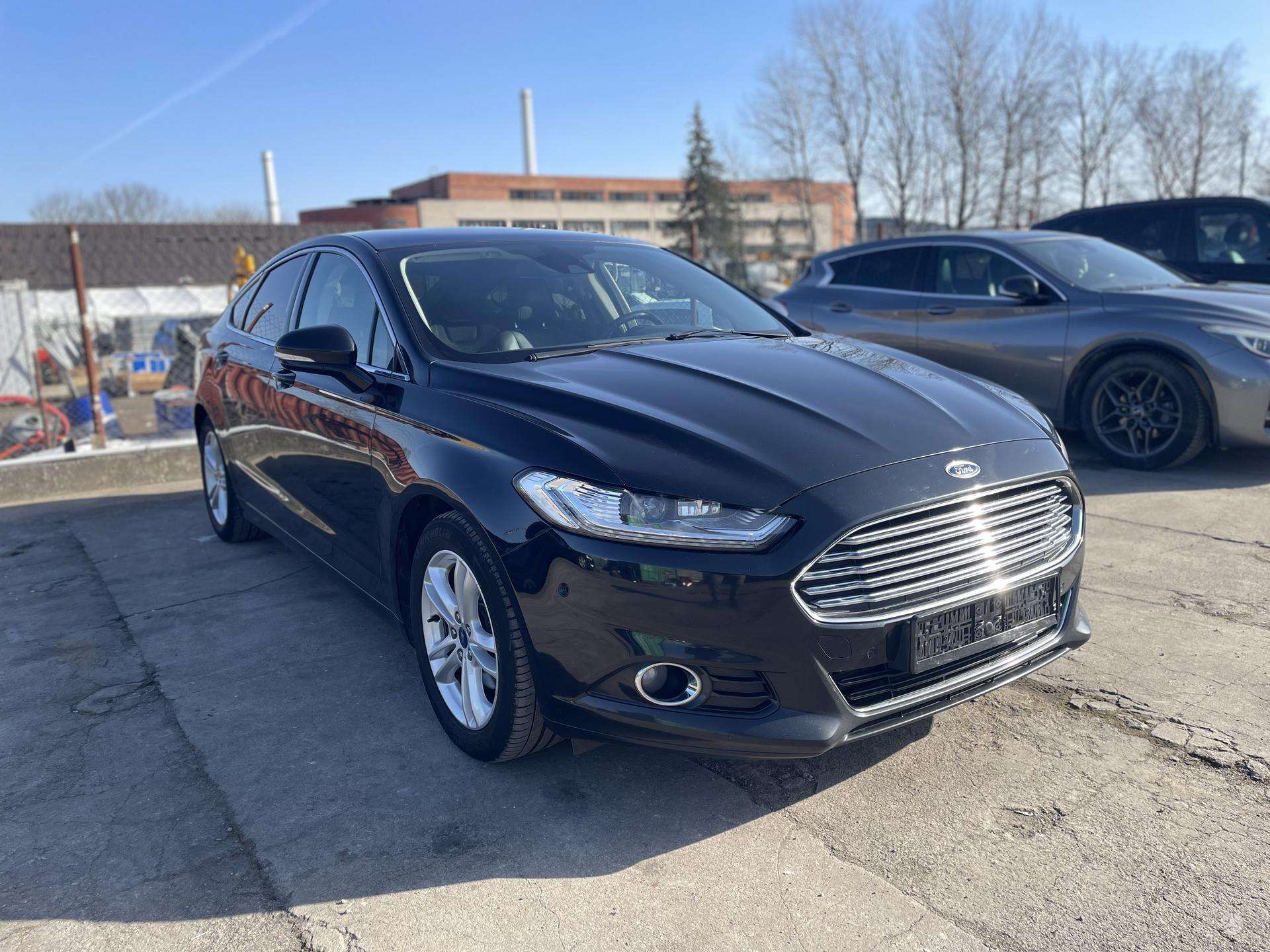 Ford Mondeo.