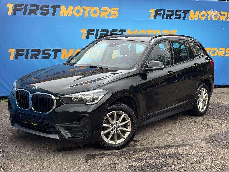 BMW X1.