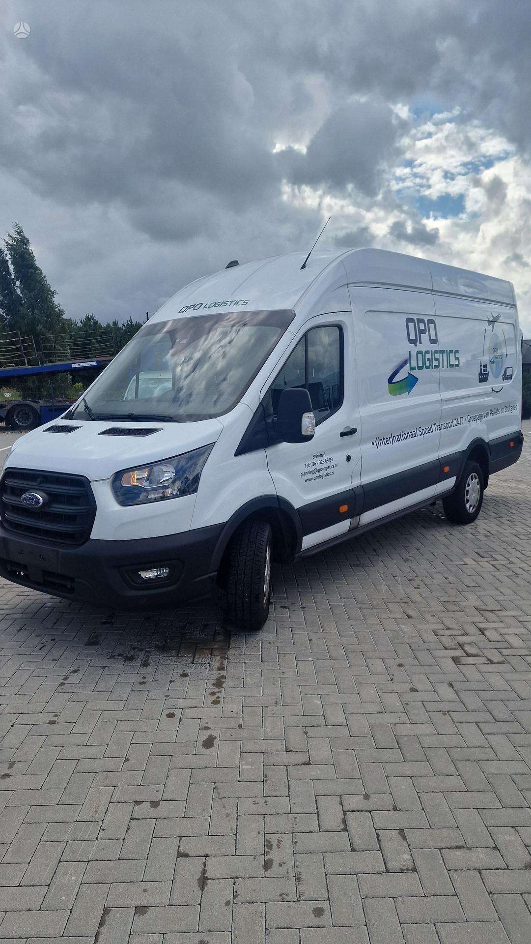 Ford Transit.