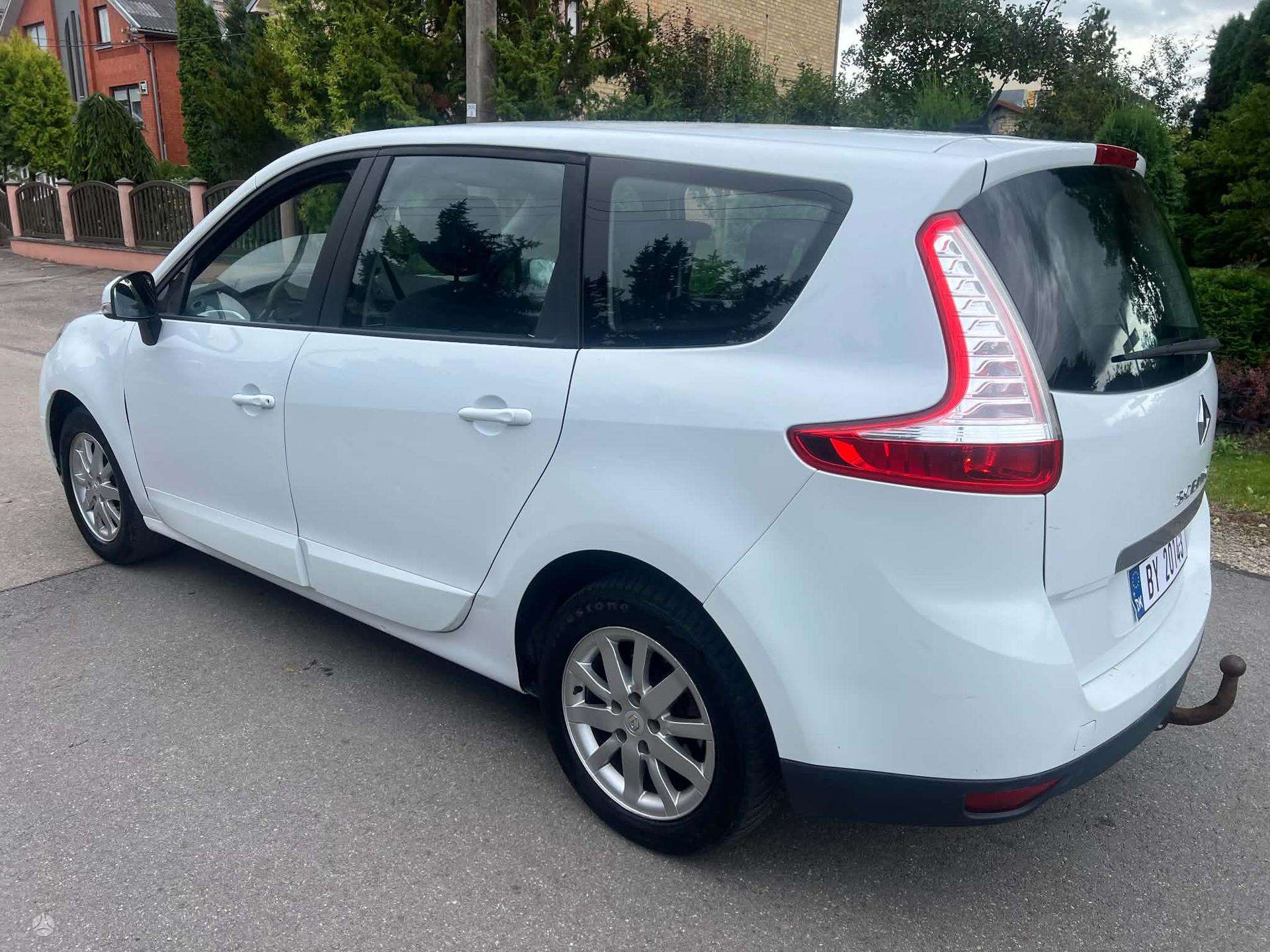 Renault Grand Scenic.