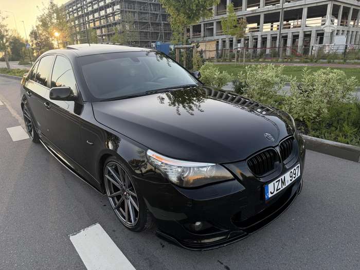 BMW 550.