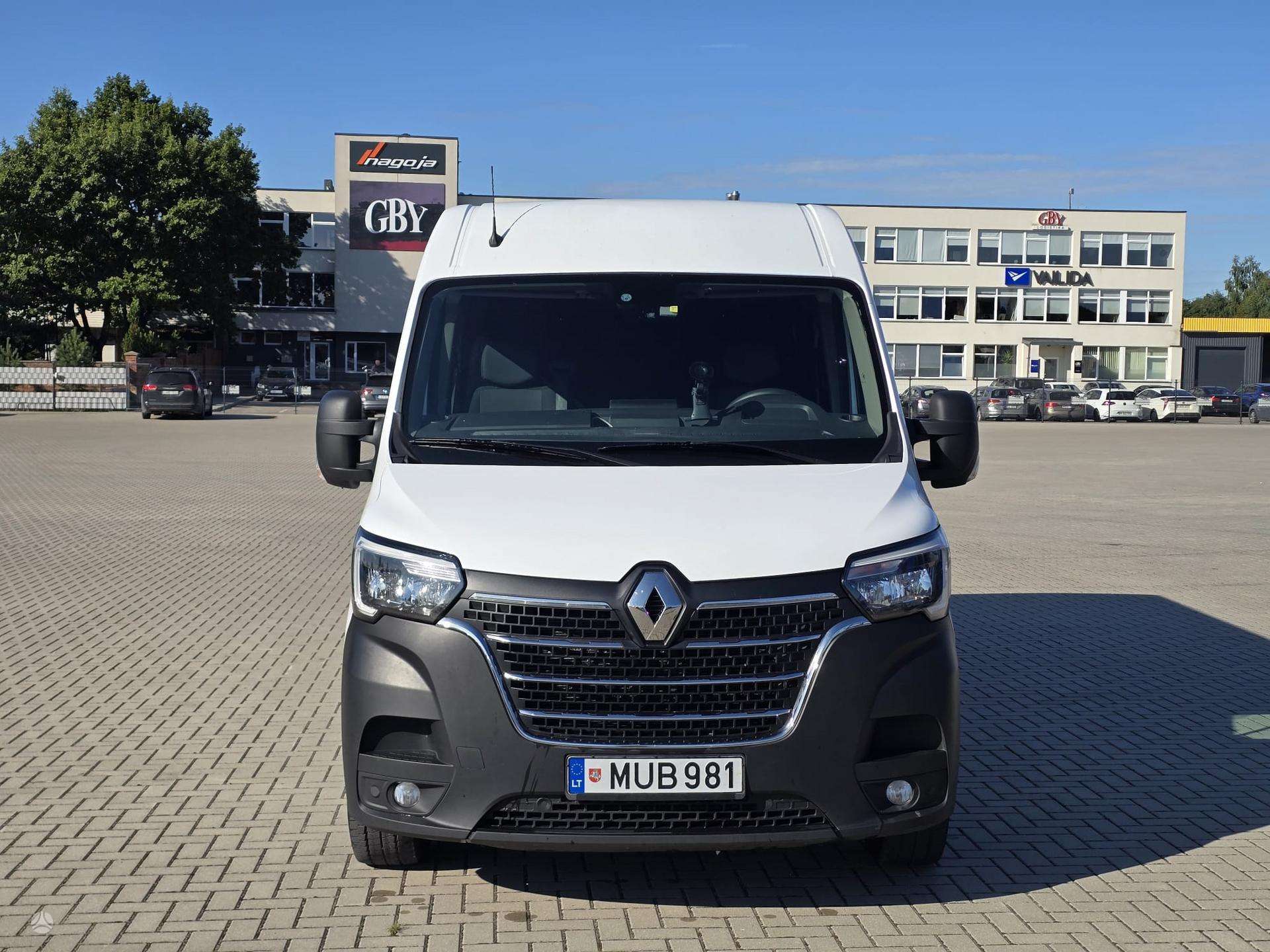 Renault Master.