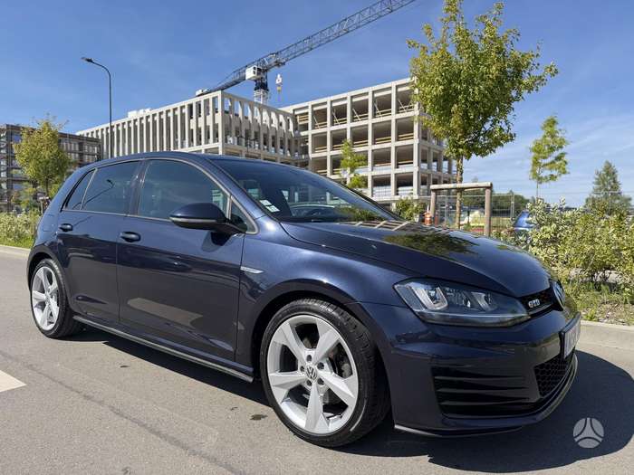 Volkswagen Golf.