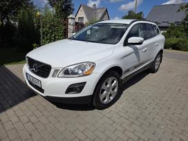Volvo XC60.