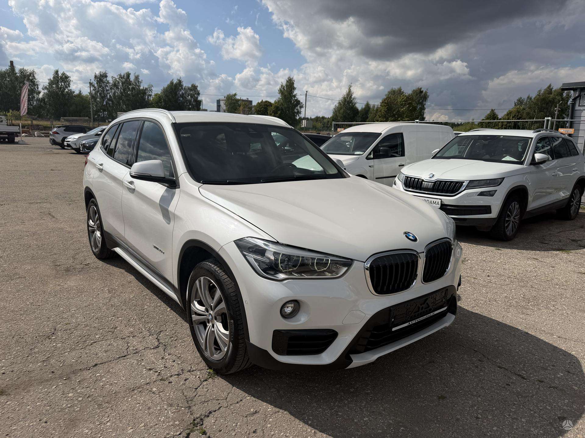BMW X1.