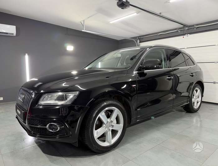 Audi Q5.