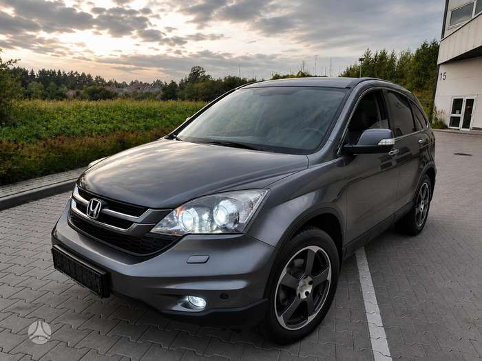 Honda CR-V.